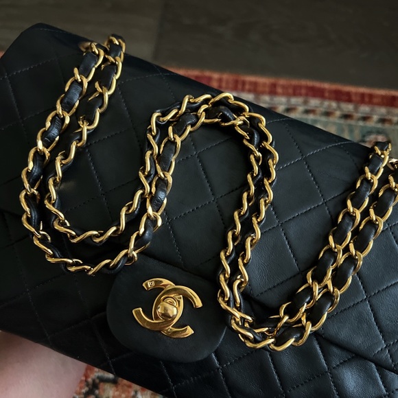 **Chanel Vintage Classic Medium Double Flap Bag - Picture 7 of 13
